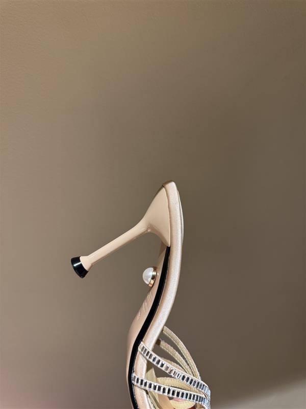 20251128101324620 300